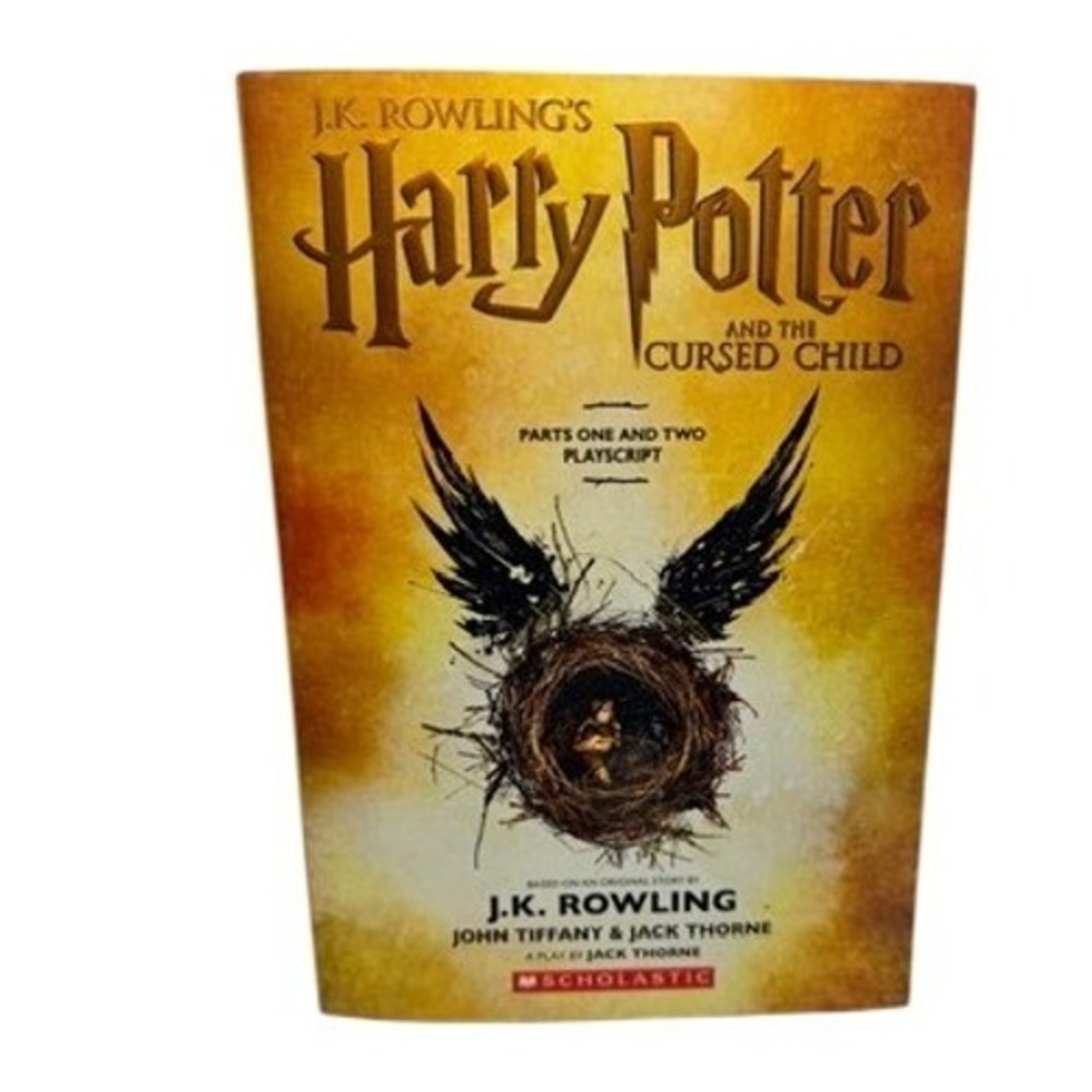 Harry Potter and the Cursed Child Parts 1 & 2 Playscript Special Rehearsal Ed